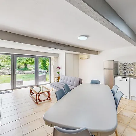 Holiday home Awesome In Mareuil En Perigord With Wifi *